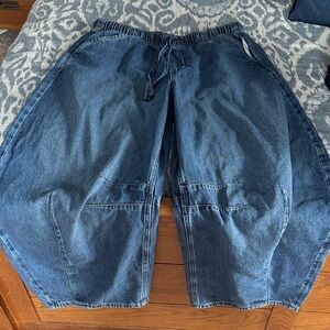 GAP Women's Relaxed Blue Jeans